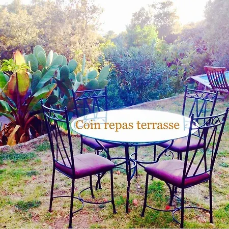 Gite Dans Mediterraneenne Ferienhaus